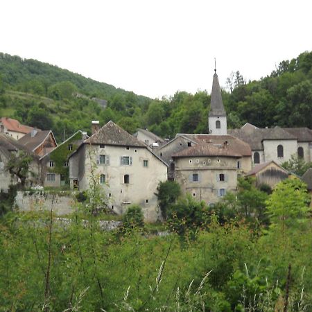 Gite La Petite Ecluse En Bord De Loue Lods Exteriér fotografie